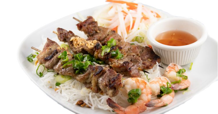 Bún tôm thịt nướng – Barbequed pork skewer and prawn with noodle