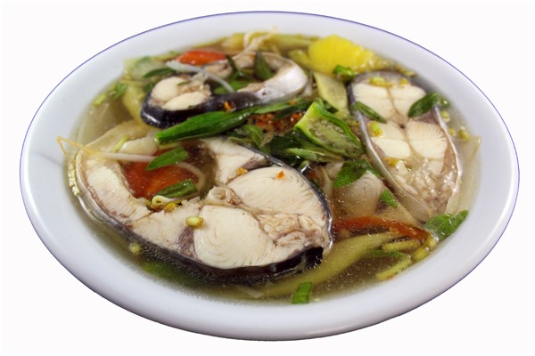 Canh chua cá hoặc tôm – Sweet & sour fish (basa) or shrimp soup